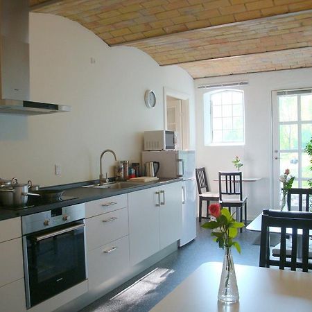 Engelsholm Bed&Breakfast Bredsten  Exteriör bild